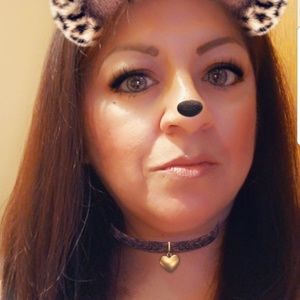 Meet your Posher, Dolores